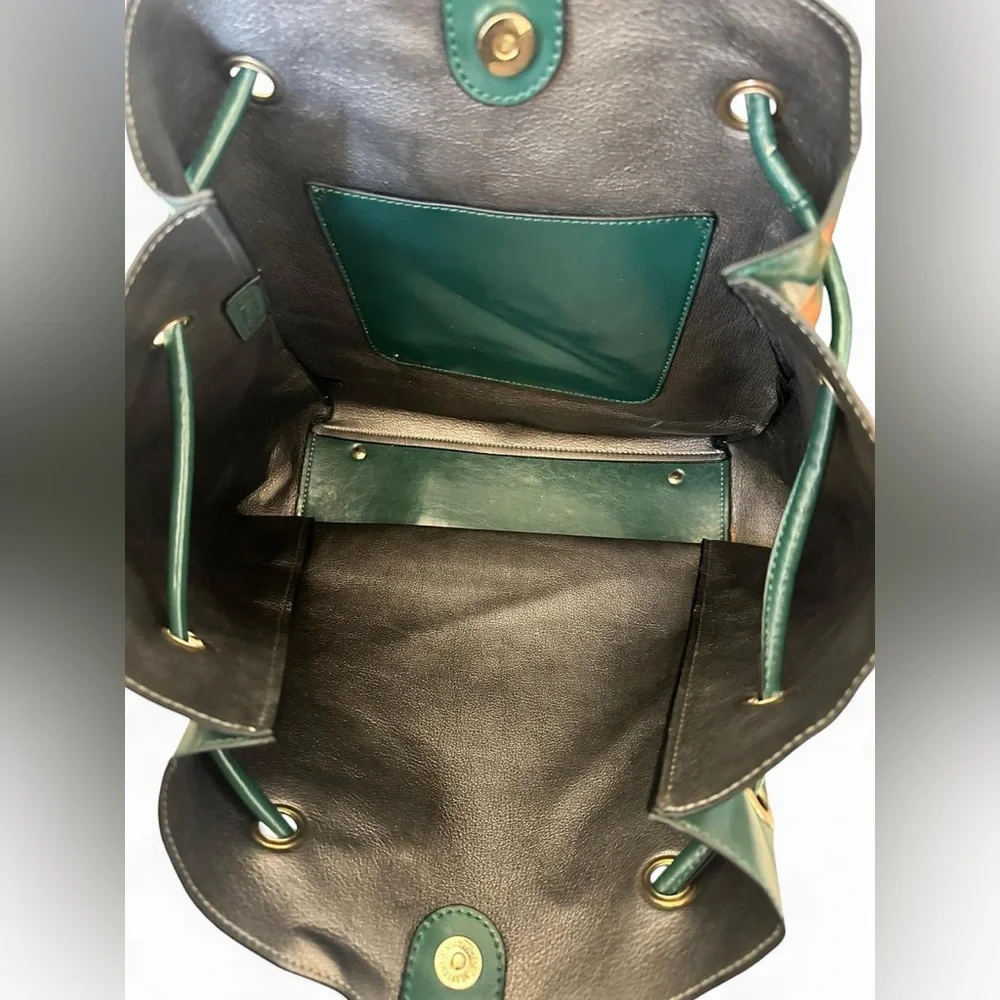 Isabelle Green Leather Tote Bag – Large Shoulder Bag with Gold Hardware - Picture 4 of 7